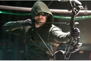 stephen-amell-arrow-300