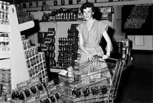 <strong?It took grocery store customers seven years to get used to the idea of shopping carts.